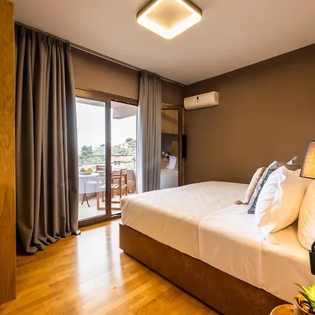 Отель Skiathos Avaton & Villas, Philian And *