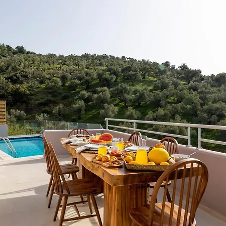 Skiathos Avaton & Villas, Philian And מלון